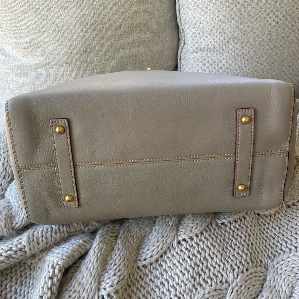 🤍🩶Dooney & Bourke Amelie Florentine Leather Shoulder Tote Bag -Light Taupe- - Picture 8 of 17